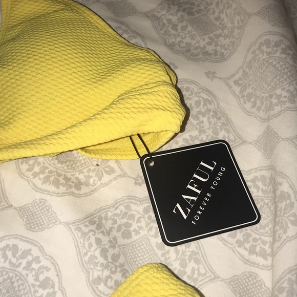 Yellow Bikini - Picture 2 of 4